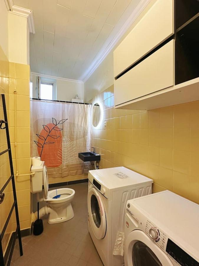 2 Schlafzimmer Waschenspuelmaschine Duisburg Exteriör bild