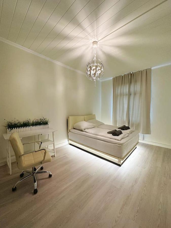 2 Schlafzimmer Waschenspuelmaschine Duisburg Exteriör bild