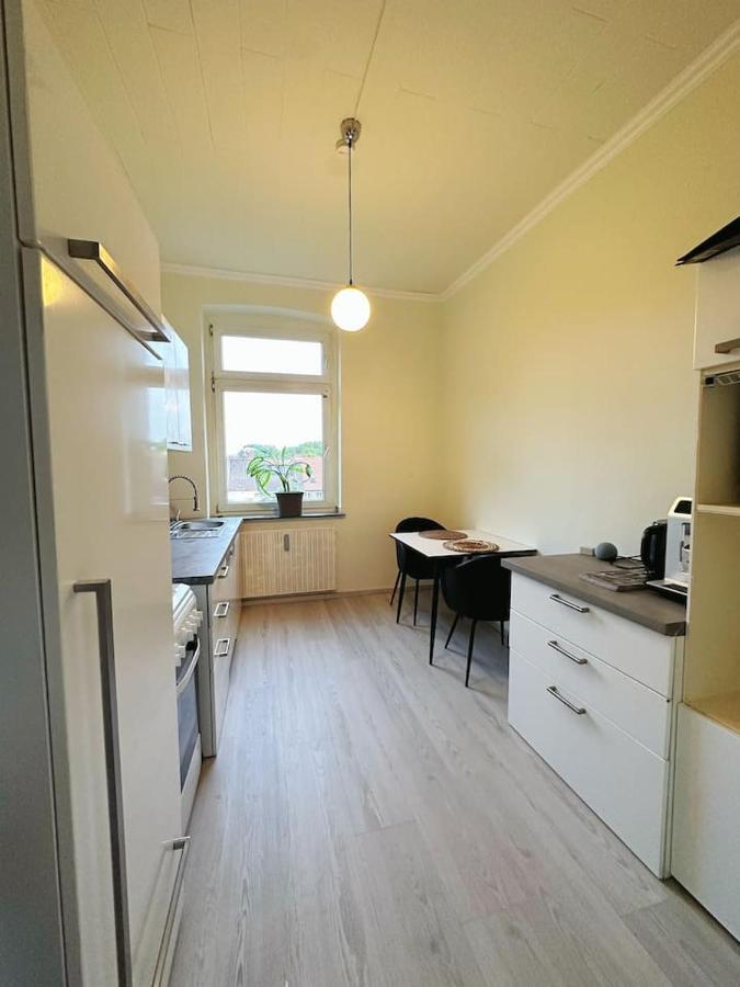 2 Schlafzimmer Waschenspuelmaschine Duisburg Exteriör bild