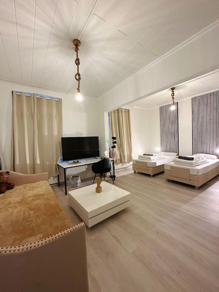 2 Schlafzimmer Waschenspuelmaschine Duisburg Exteriör bild